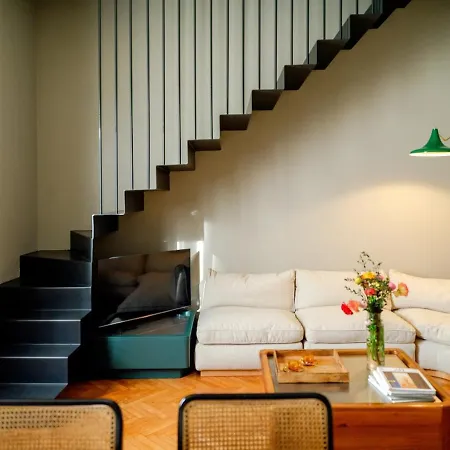 Angiolo - Spacious & Elegant Duplex In Apartament