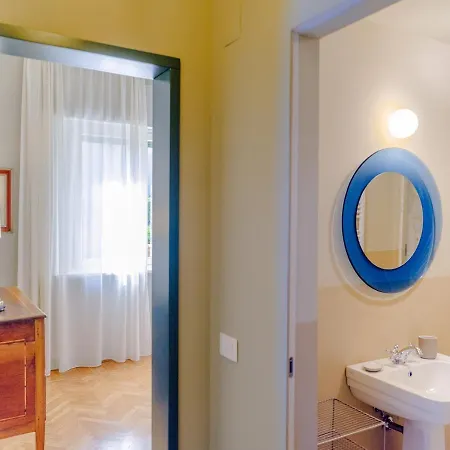 Angiolo - Spacious & Elegant Duplex In Apartament